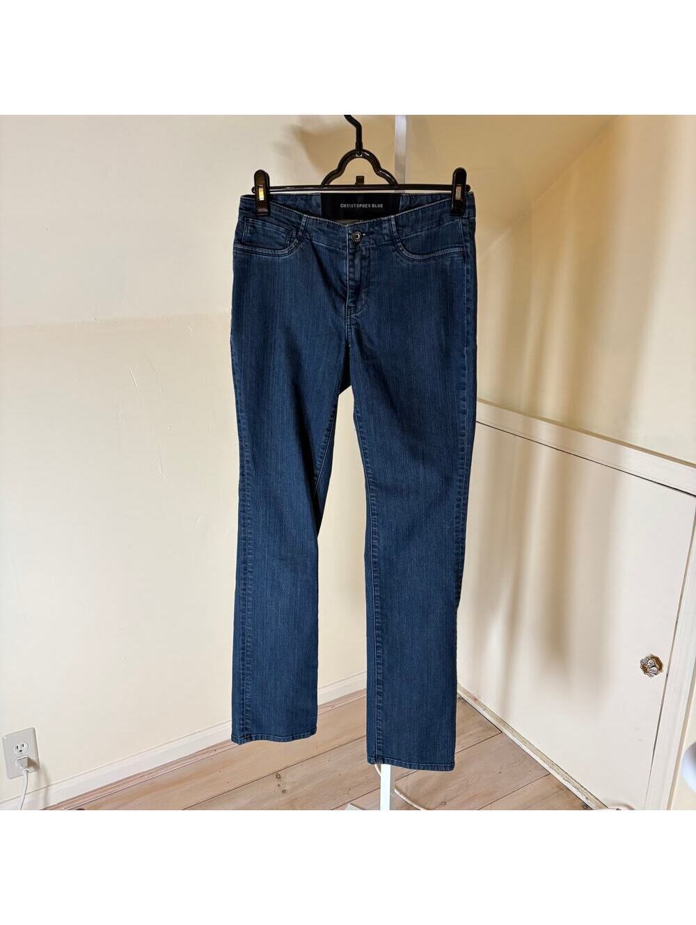 Christopher Blue EUC Women's Dark Wash Straight Leg Jeans Size 4